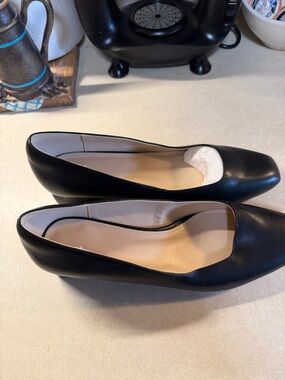 Classic Black Women's faux leather 2inch heels